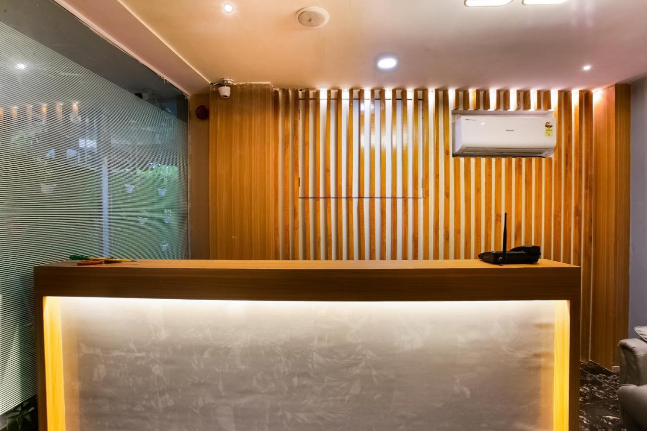 Oyo 62882 Villa Palace Mumbai Ngoại thất bức ảnh